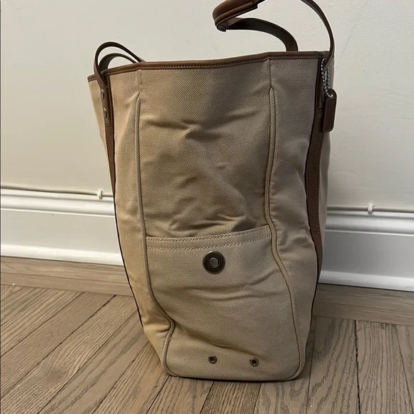 Coach Stylish Tan and Brown Tote Bag Bags